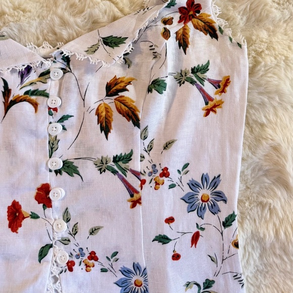 Reformation Viola Linen Top In Corsini, brand new, never worn, no flaws. - Picture 6 of 9